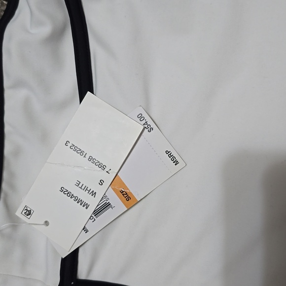 New Michael kors shorts - Picture 3 of 3